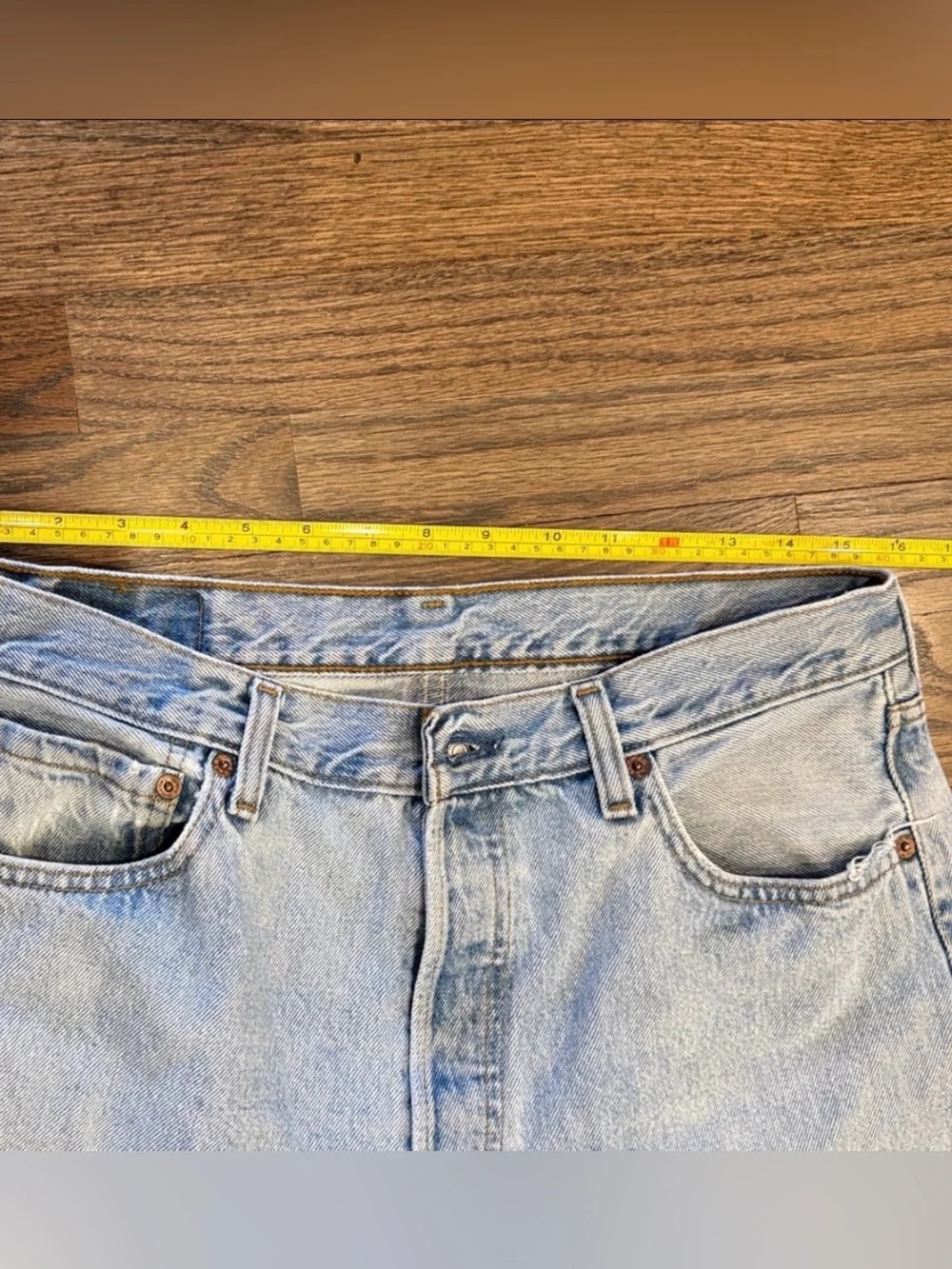 Levis light wash